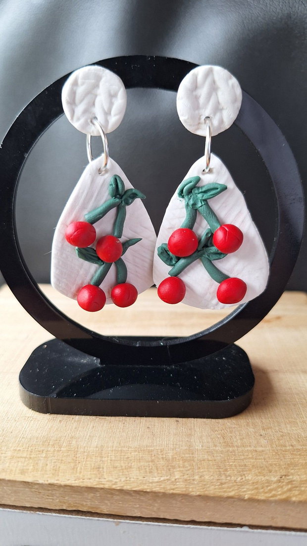 Cercei Cireșe la Urechi Cercei Handcrafted Albi cu Roșu Aprins