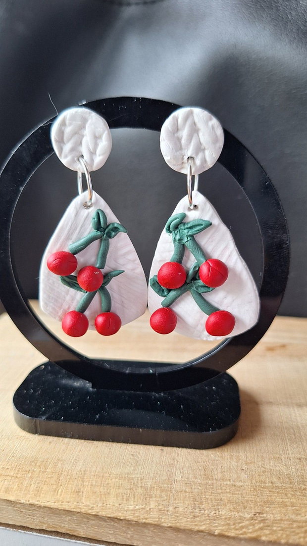 Cercei Cireșe la Urechi Cercei Handcrafted Albi cu Roșu Aprins