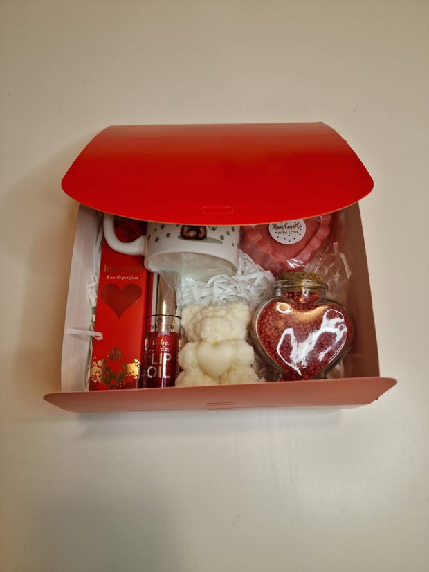Love Bear gift box cu parfum, perle de baie, sapun si lumanare
