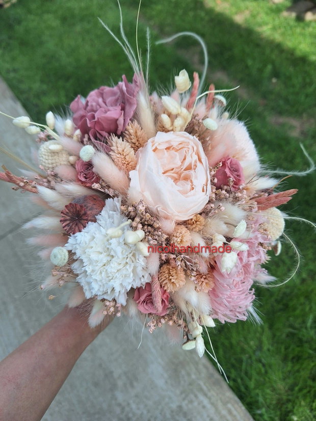 Buchet mireasa roz pudra