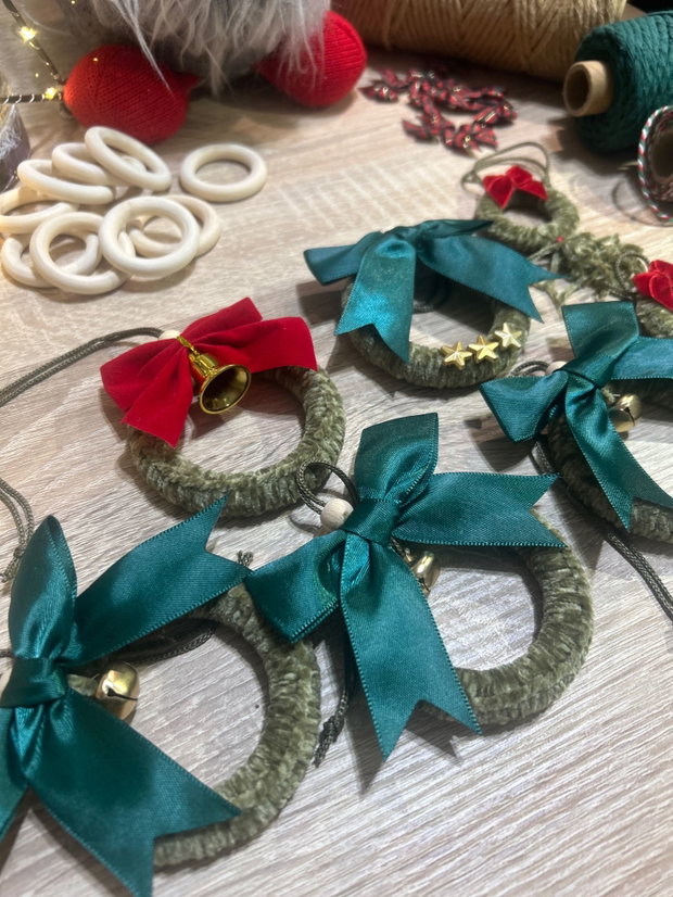 Coronițe de Crăciun din macrame