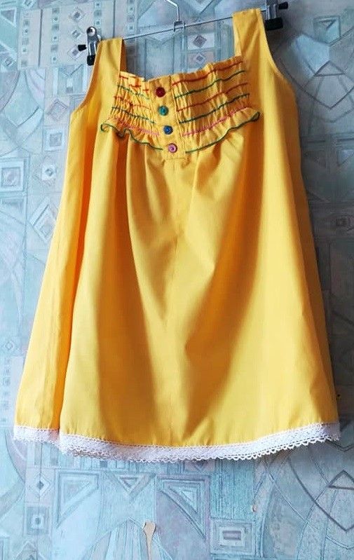 rochie galbena fetite