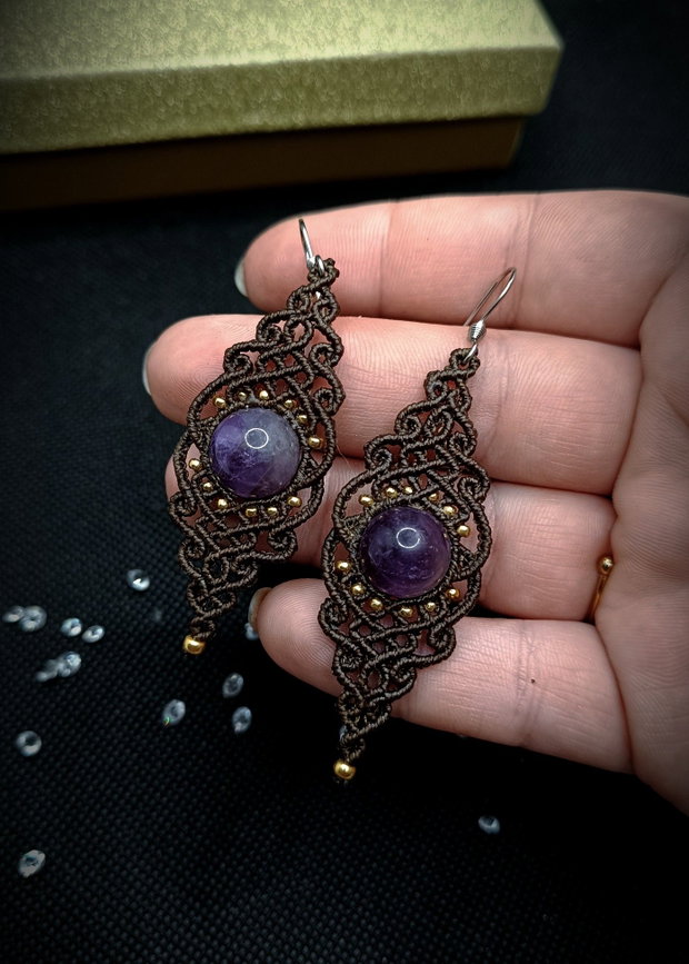 Cercei lungi micromacrame cu ametist