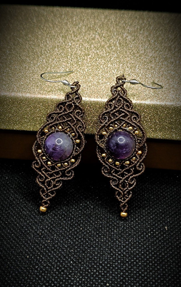 Cercei lungi micromacrame cu ametist