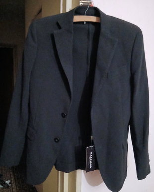 Vând Sacou Marciano Guess Premium - Mărime M- NOU cu etichetă