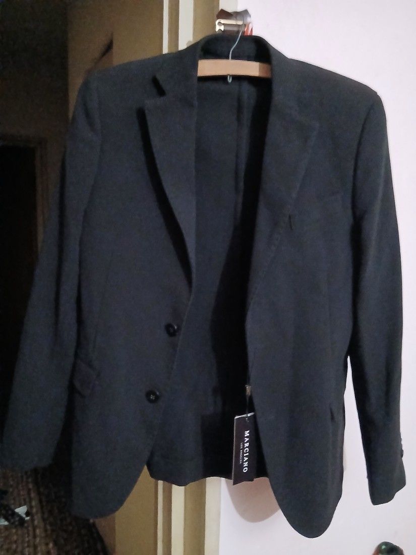 Vând Sacou Marciano Guess Premium - Mărime M- NOU cu etichetă