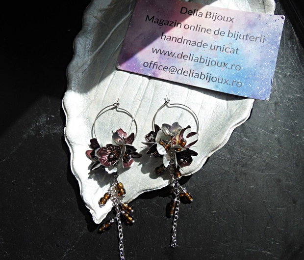 Cercei statement handmade unicat - doze aluminiu reciclate - transformați în buchețele de flori curgătoare (cod1438)