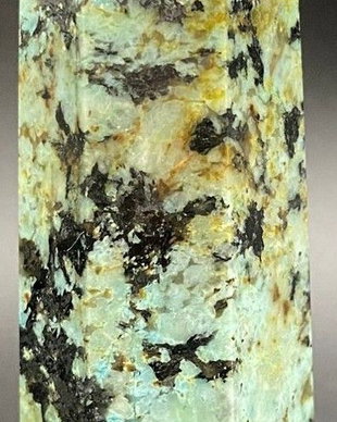 Turcoaz Verde - Obelisc din piatra semipretioasa