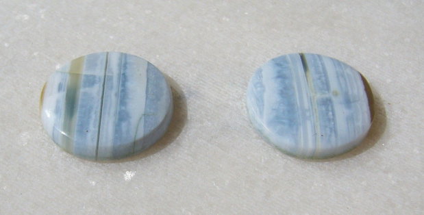(2 bucati) Cabochon opal albastru aprox 4x16.5 mm