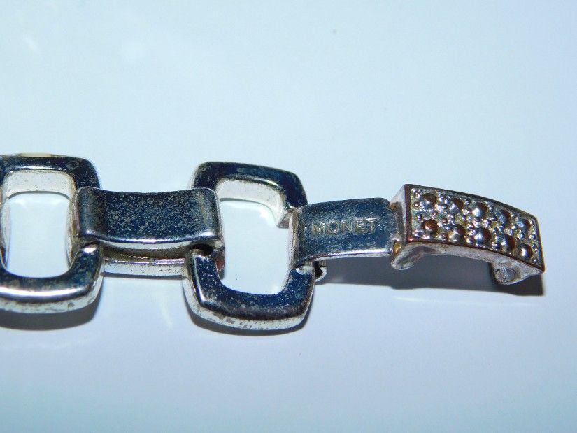 Inel  argint nou,  cristal zirconiu central,  8.5 g,  cadou bratara  vintage designer Monet,.