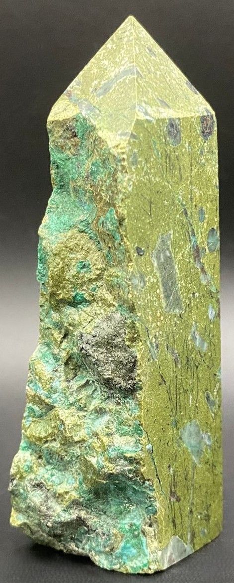 Pirita Verde - Obelisc brut piatra semipretioasa