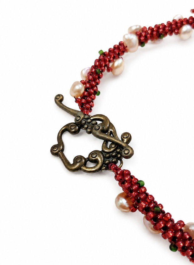 Colier statement handmade cu agate naturale și broderie din mărgele