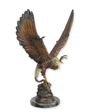 Vultur cu prada-statueta din bronz cu un soclu din marmura