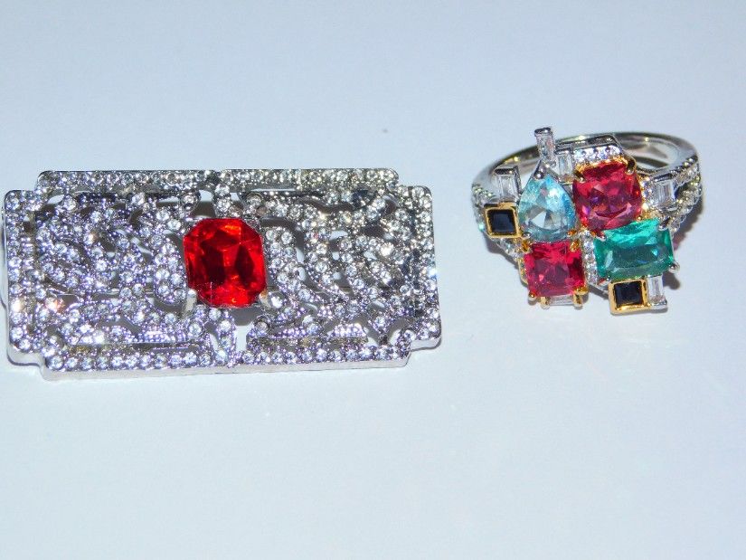 brosa noua model art deco, cristale deosebite, inel nou cristale,
