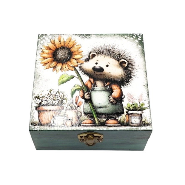 Cutie decorativa din lemn, Arici cu floarea- soarelui, 4671