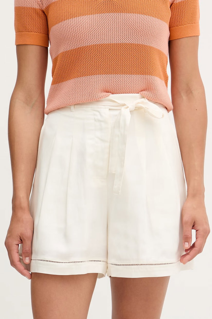 Lacoste pantaloni scurți pentru femei, cu lyocell