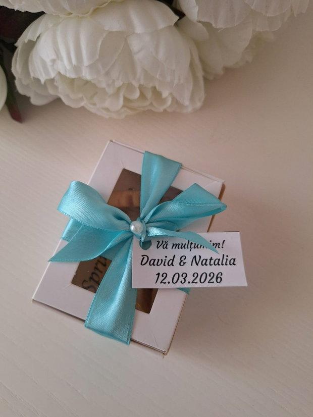 Breloc suport telefon mic, practic și util oriunde!