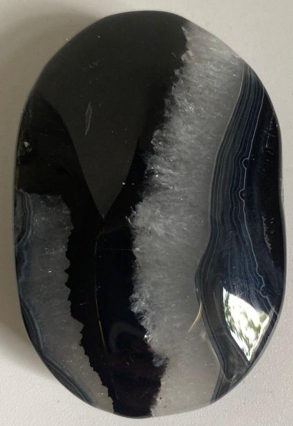 Agat Negru - Palm Stone piatra semipretioasa