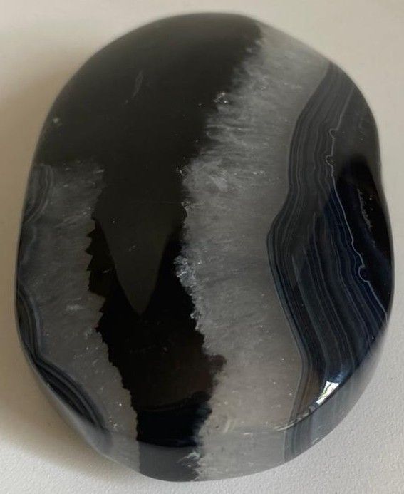 Agat Negru - Palm Stone piatra semipretioasa