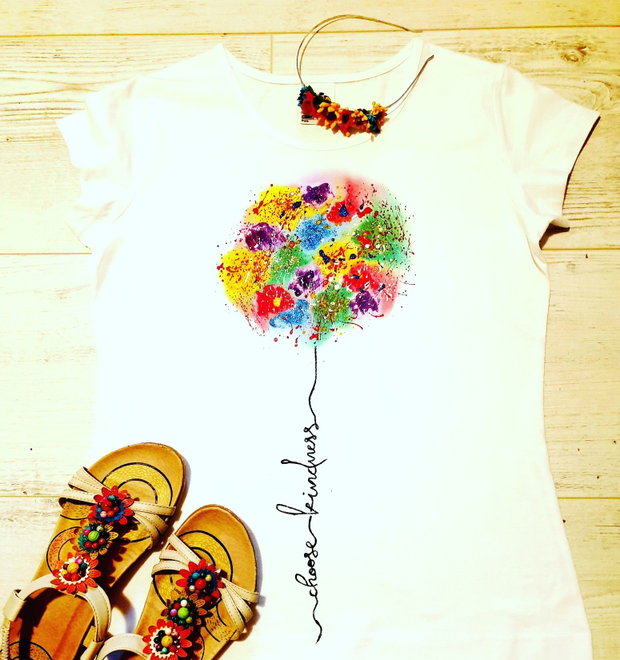 Tricou pictat manual