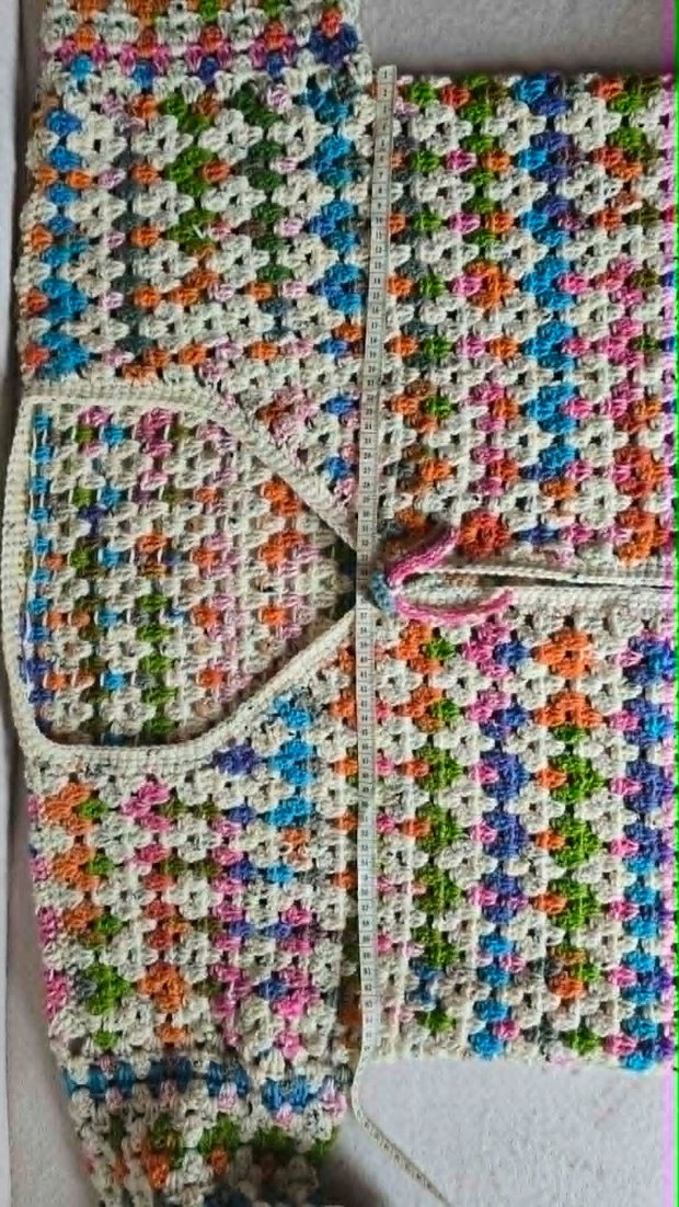 Cardigan Granny Square Multicolor Oversized, model unicat handmade