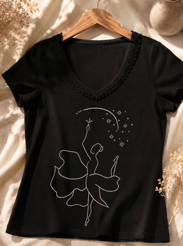 Tricou Dansatoarea Celestă Pictat Manual Unicat