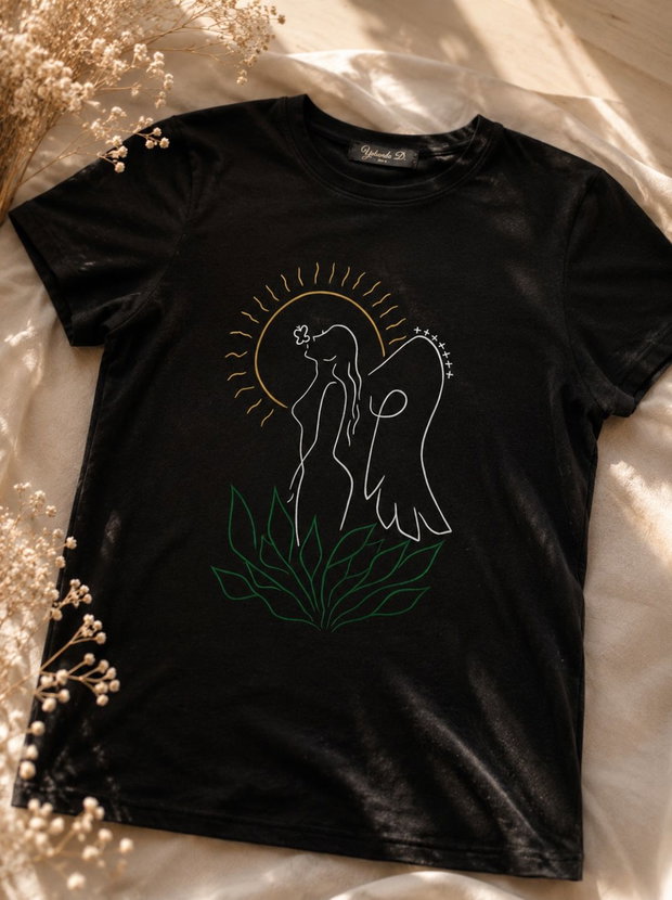 Tricou Zbor spre Lumină Pictat Manual Unicat
