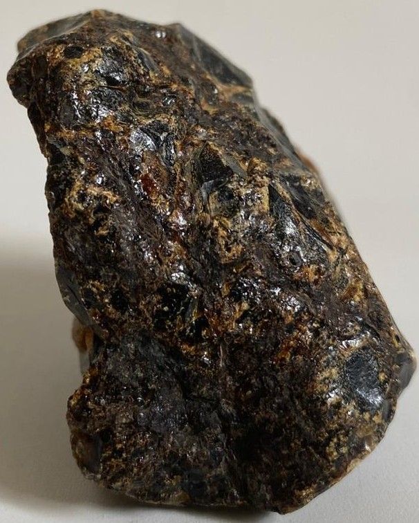 Chihlimbar (Ambra) - Specimen piatra bruta