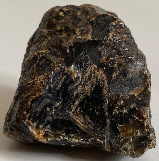 Chihlimbar (Ambra) - Specimen piatra bruta