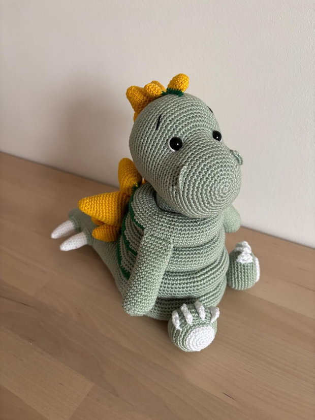 Dinozaur crosetat