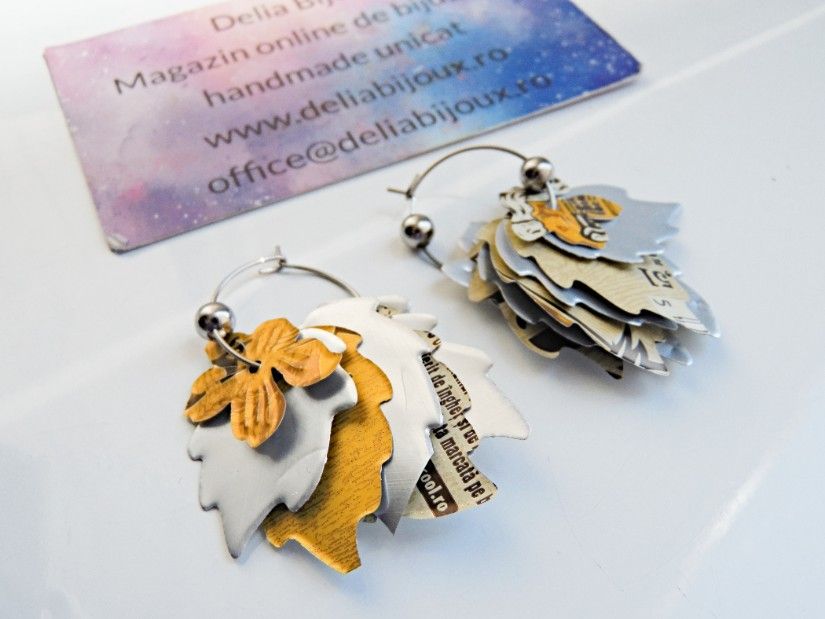 Cercei statement handmade unicat - doze aluminiu reciclate - frunze și flori suprapuse (cod1439)