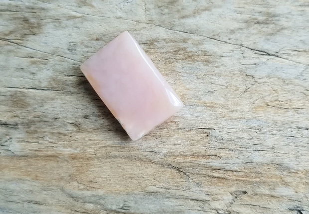 Cabochon opal roz, 21x14x5 mm