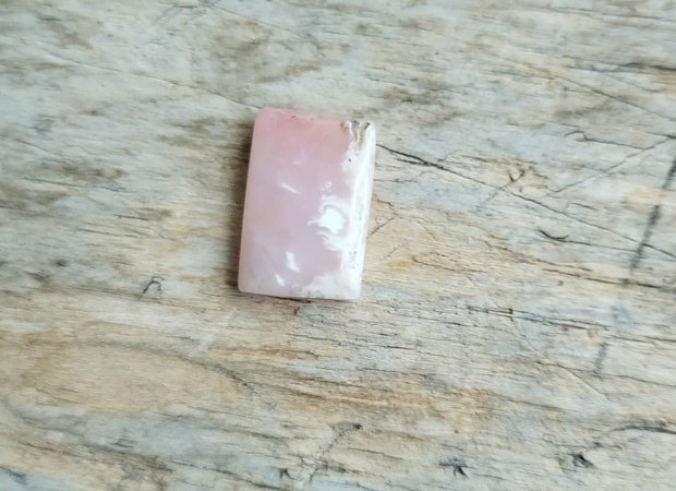 Cabochon opal roz, 21x14x5 mm