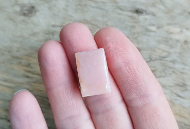 Cabochon opal roz, 21x14x5 mm