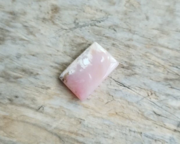 Cabochon opal roz, 21x14x5 mm