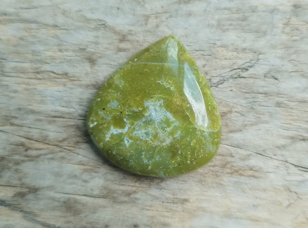 Cabochon opal verde, 34x33x7.5 mm
