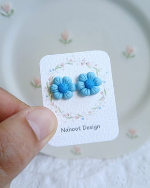 Cercei Blue Flower