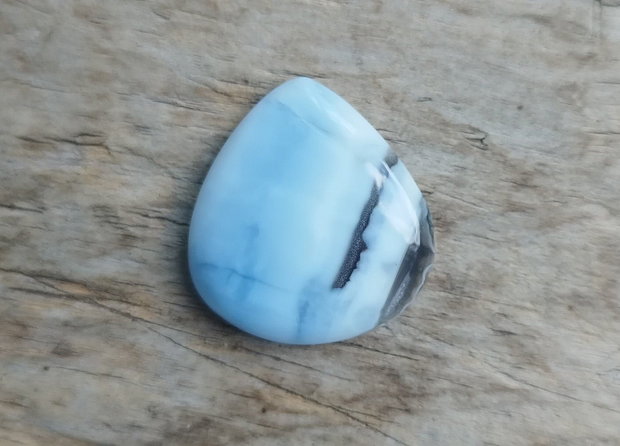 Cabochon opal albastru, 28x26x6.5 mm