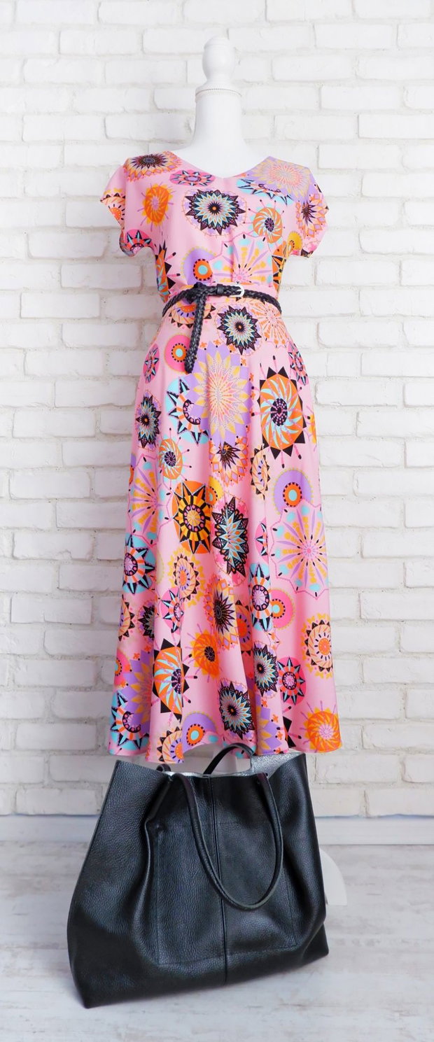 Bluza si Fusta Vaporoase Roz cu Print Multicolor