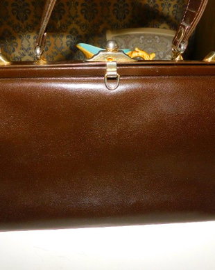 Poseta  vintage  piele naturala , colectie  familie, deosebita