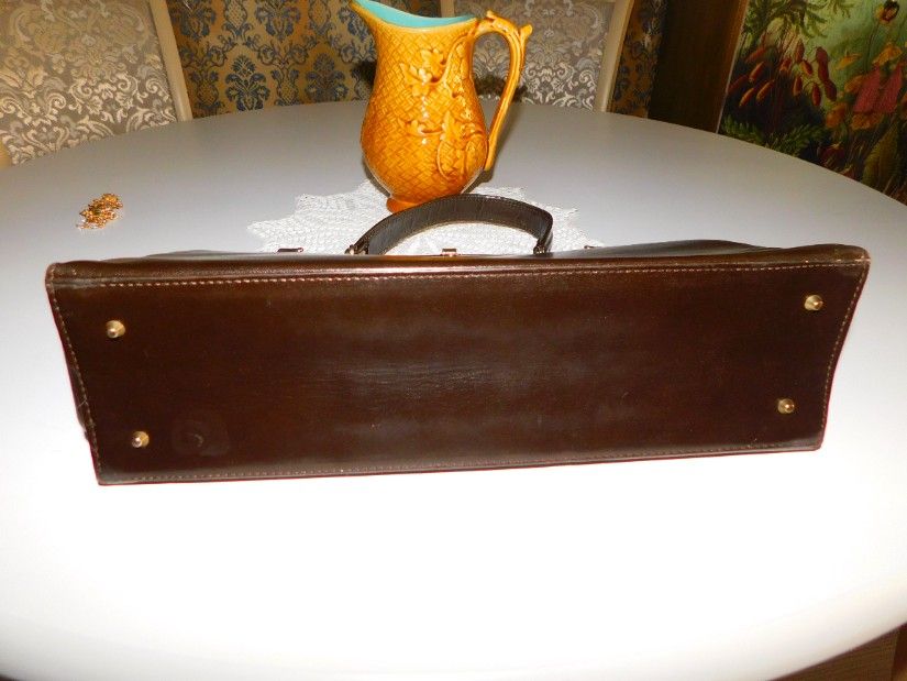 Poseta vintage piele naturala , colectie familie, deosebita