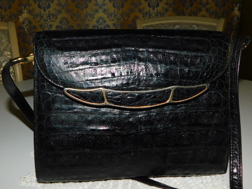 Poseta vintage piele crocodil Spania, anii 60 - 70, poseta de umar, bareta reglabila, cadou brosa vintage cu peruzele