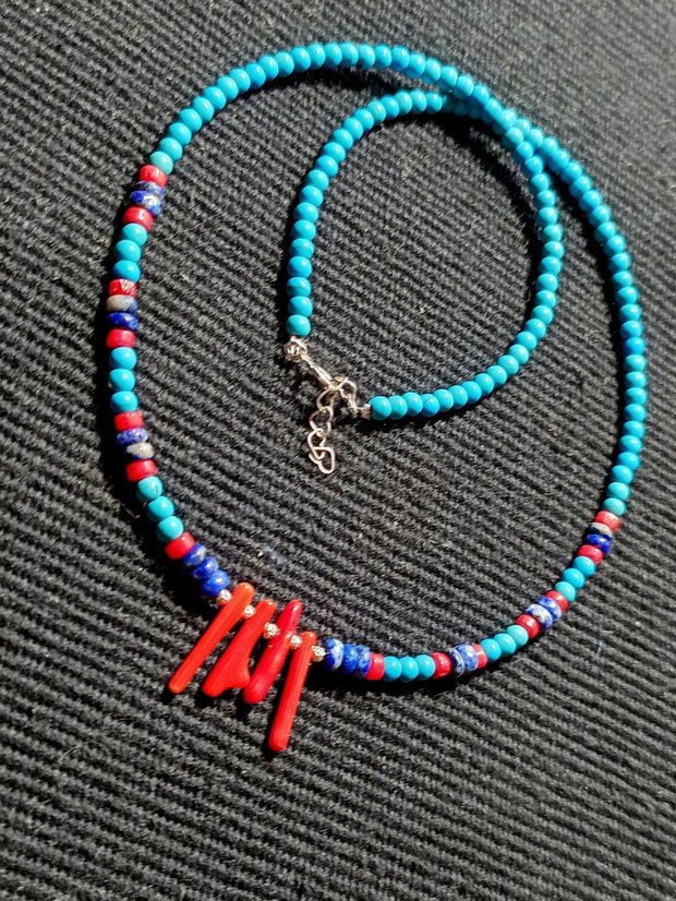 Rezervat Colier argint coral lapis lazuli turcoaz reconstruit minimalist boho chic multicolor trendy
