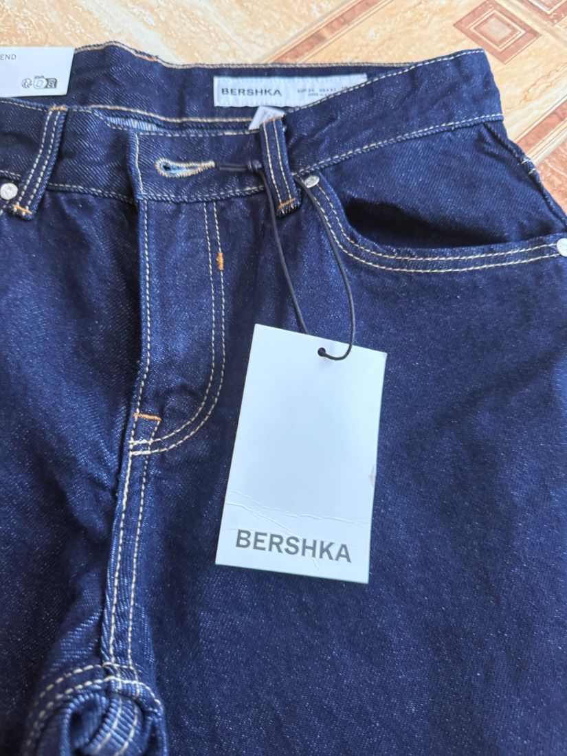 Blugi Bershka
