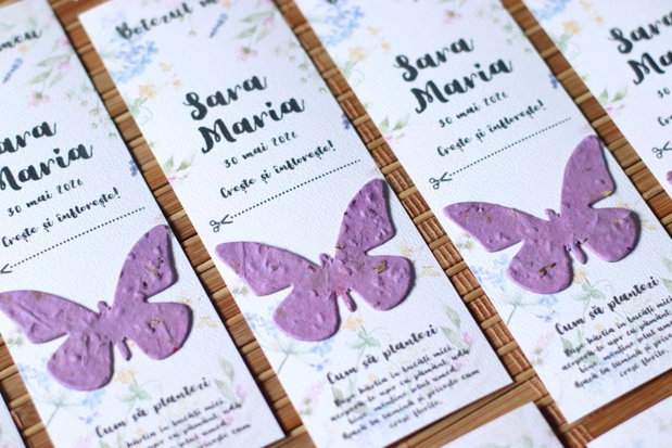Marturie plantabila - semn de carte - fluturas din hartie plantabila cu seminte si petale de flori