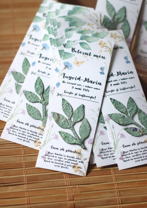 Marturie plantabila - semn de carte - frunzulite din hartie plantabila cu seminte si petale de flori