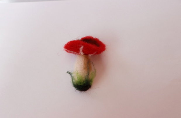Brosa/decor `Ciuperca`