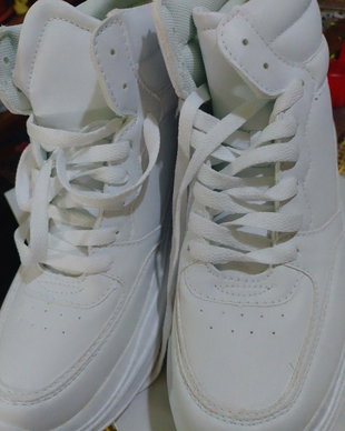 Adidași