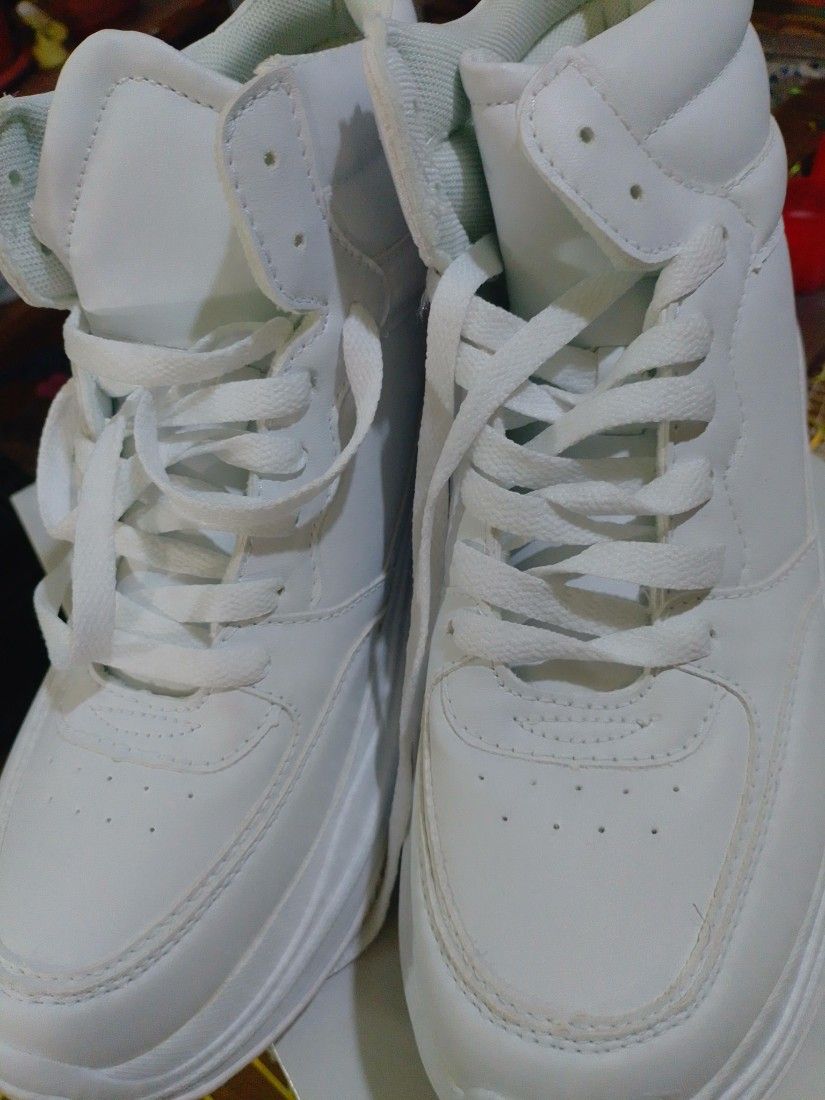 Adidași