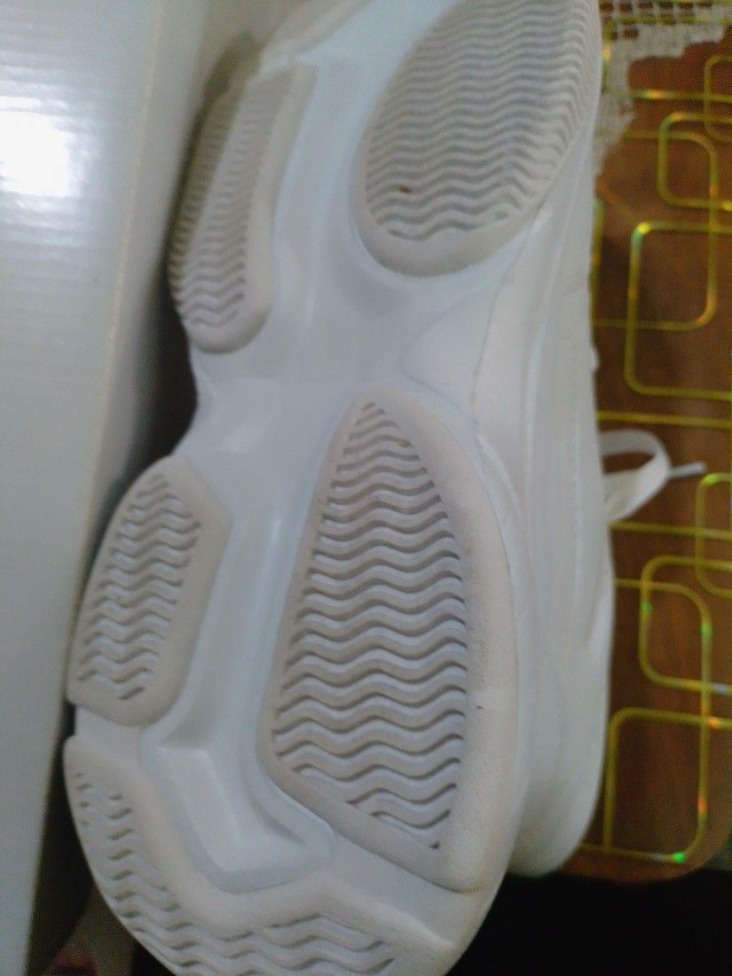 Adidași